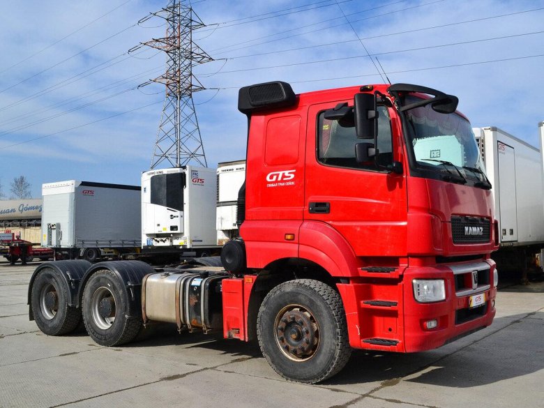 Седельный тягач КАМАЗ 65806