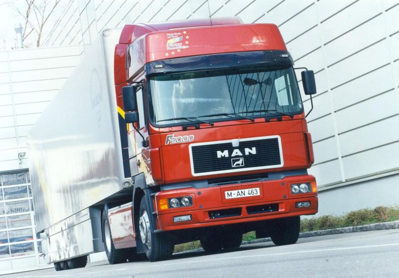 Ман ф 2000 командор