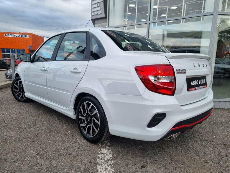Белая лада гранта