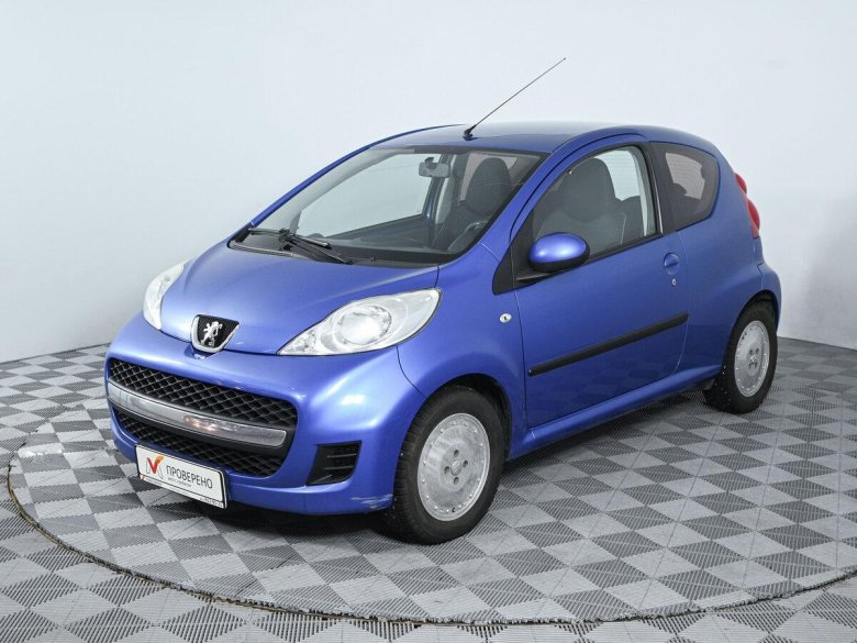 Пежо 107 2010 года