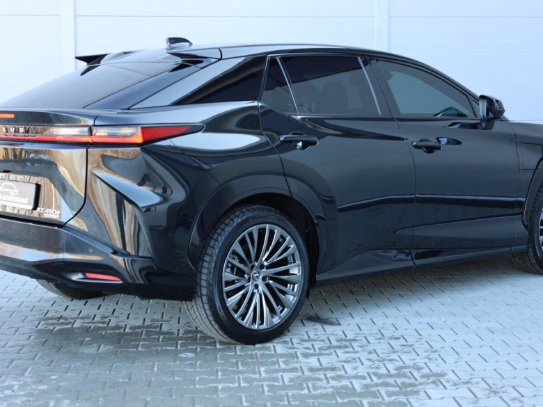 Черный лексус