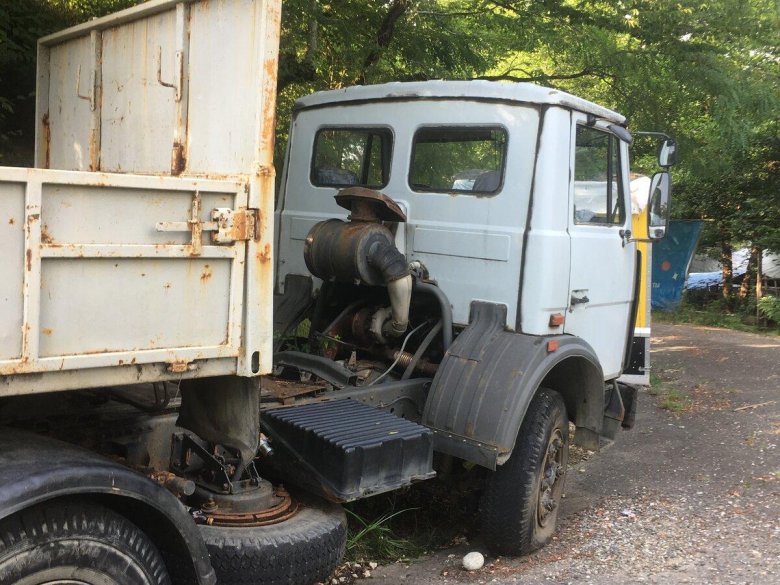 Самосвал маз 5551