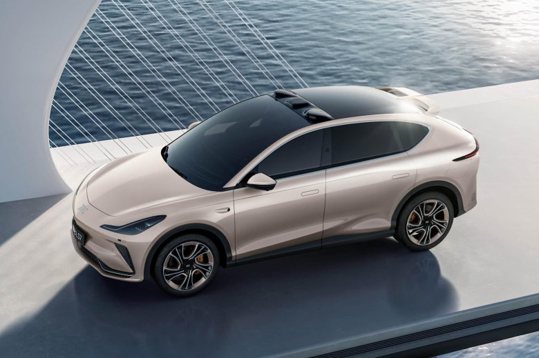 Тесла 2022 кроссовер