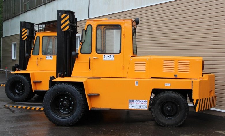 Львовский погрузчик 40810