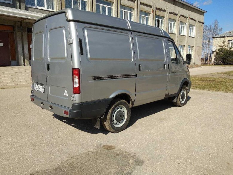 ГАЗ 2752 грузовой фургон цельнометаллический