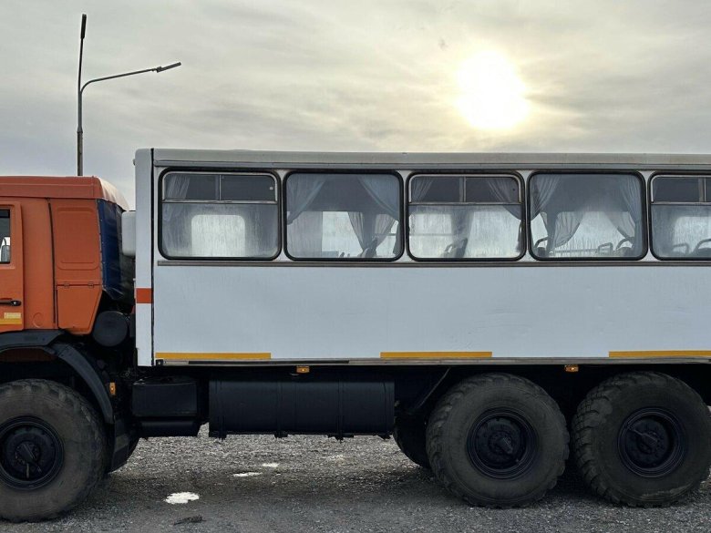 Вахтовый автобус нефаз