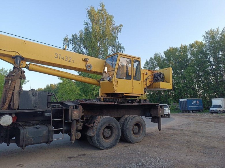 Автокран ивановец 32т. кс-5576