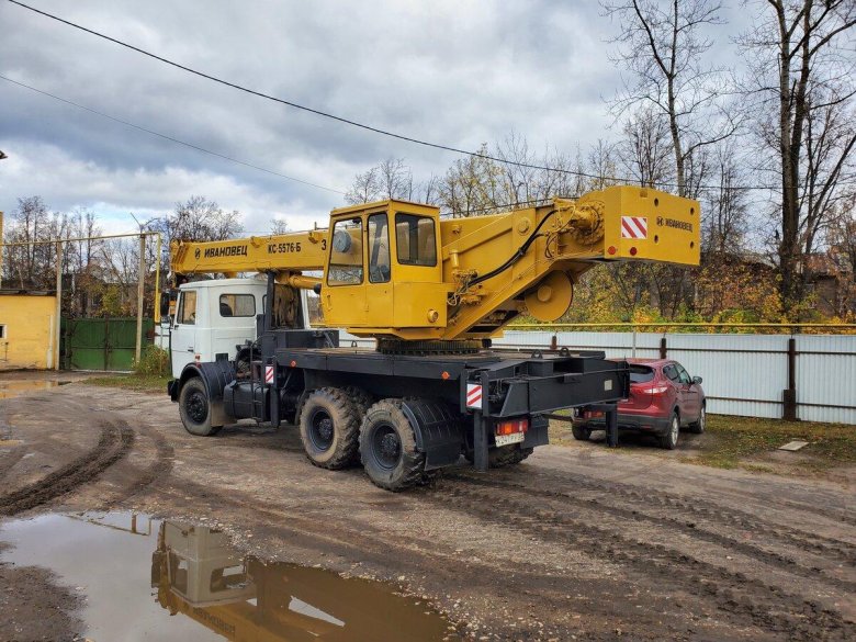 Автокран ивановец 32т. кс-5576