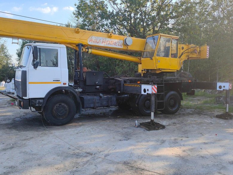 Автокран ивановец 32т. кс-5576