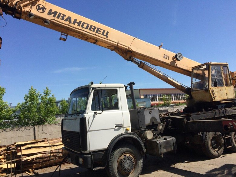 МАЗ Ивановец КС-5576б