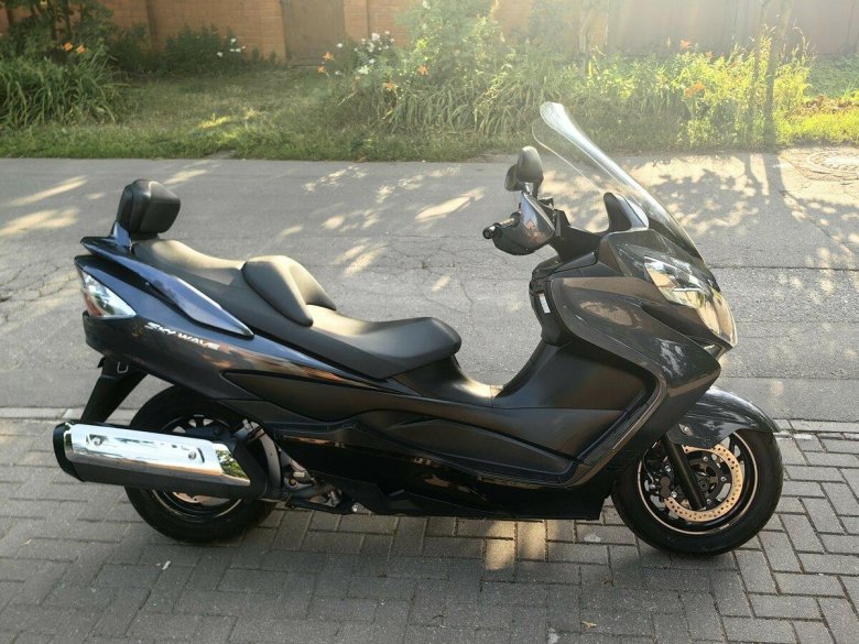 Сузуки бургман 400