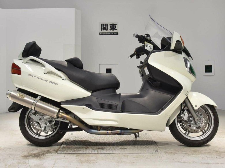 Suzuki skywave 650