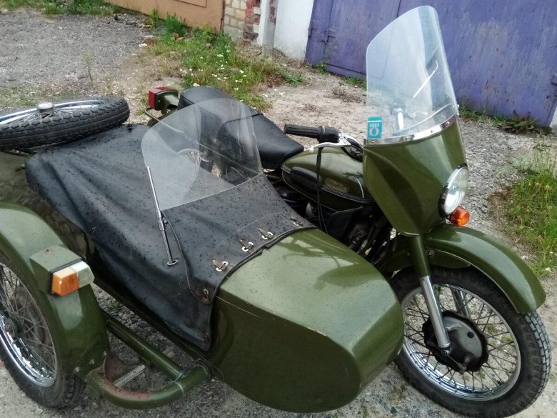 Мотоцикл Урал зеленый