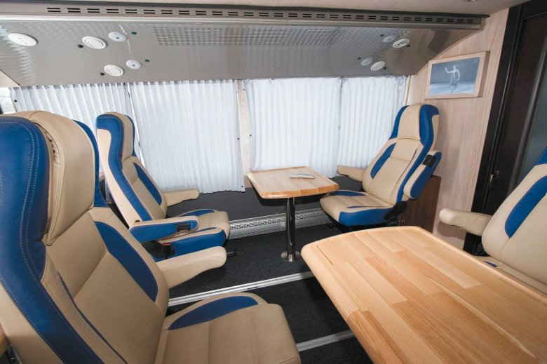 Волжанин 52851 салон