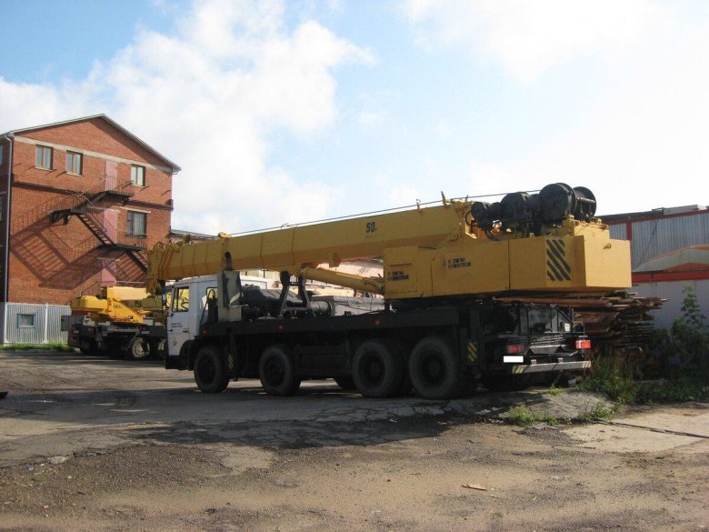 Автокран 50 тонн