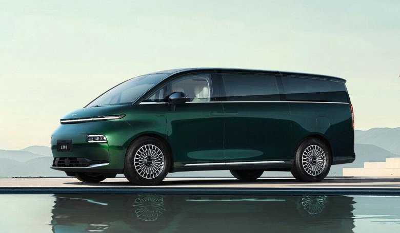 Минивэн лада 2025