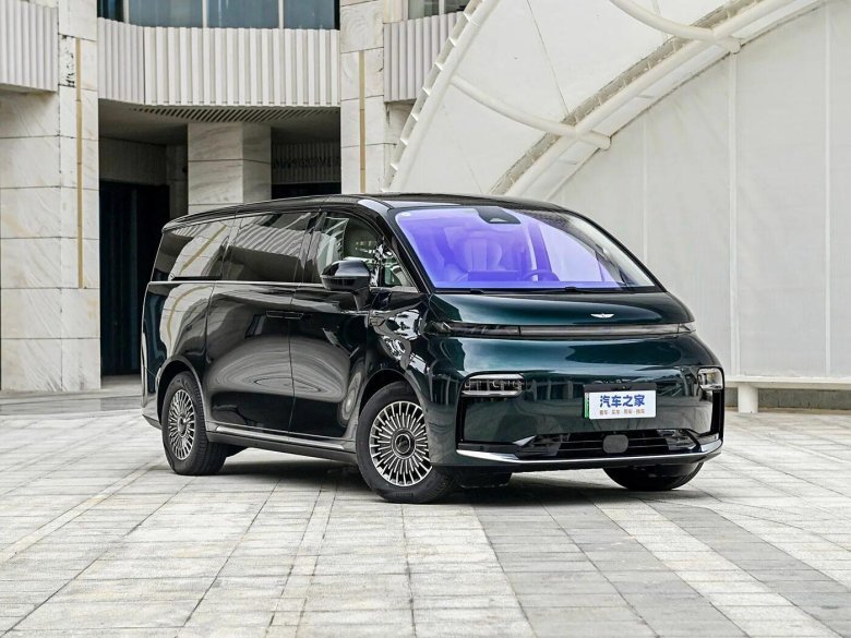 Электрический микроавтобус