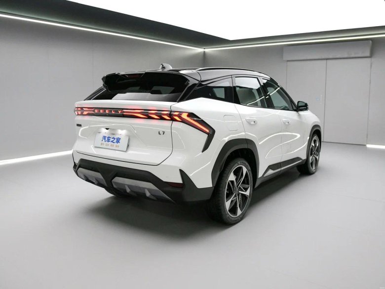 Кроссовер geely