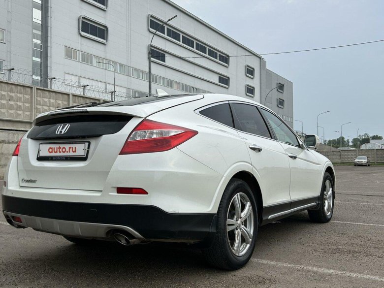 Honda accord crosstour