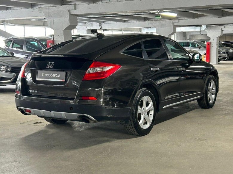Хонда лифтбек кросстур