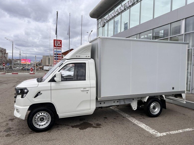 Цельнометаллические фургоны