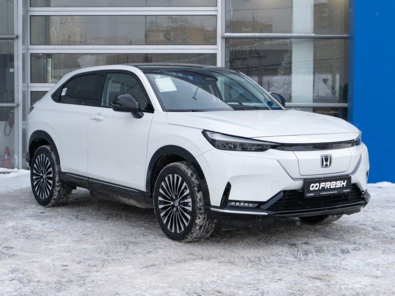 Белая хонда