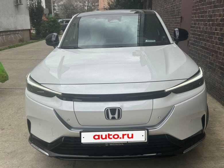 Хонда е