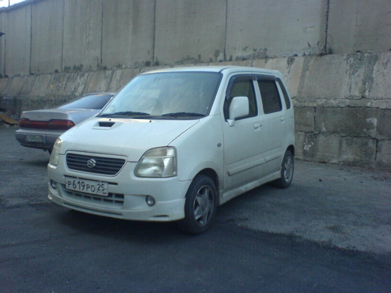 Suzuki wagon r plus