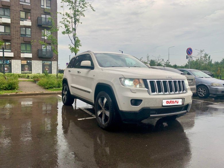 Jeep grand cherokee 2013 белый