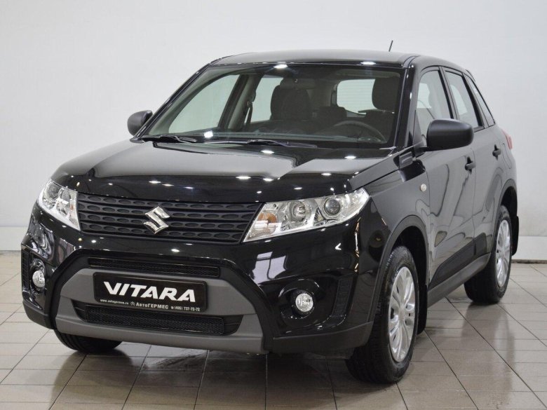 Suzuki Vitara черная