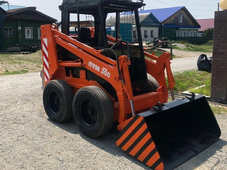 Мини фронтальный погрузчик