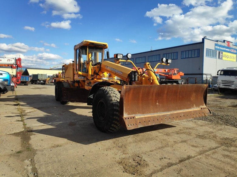 Автогрейдер чсдм дз-98в