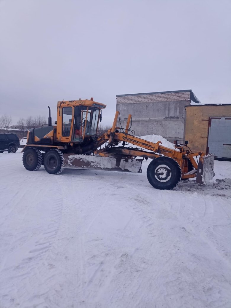 Грейдер ДЗ 122 Б 7