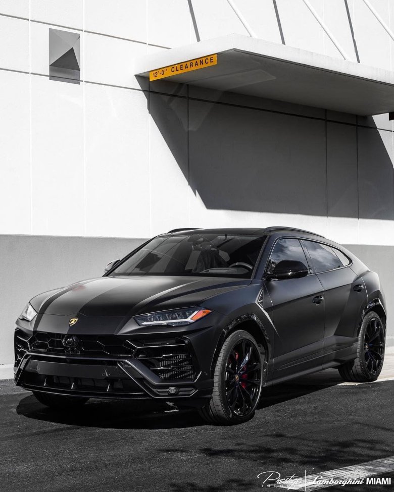 Lamborghini Urus 2021 Black Matte