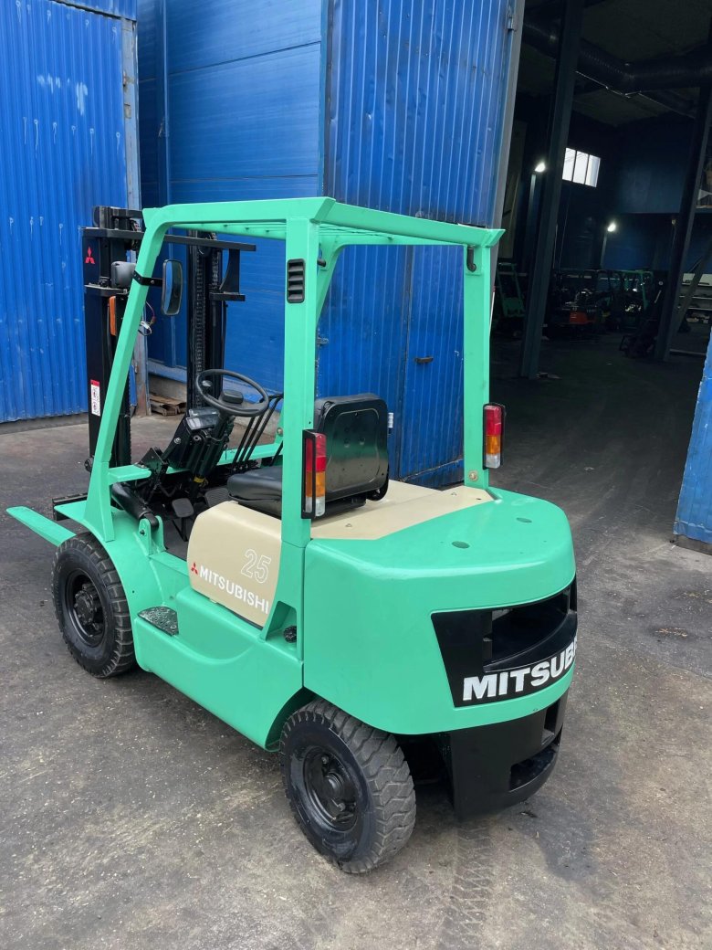 Погрузчик Митсубиси