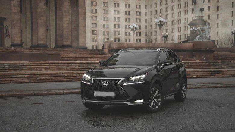 Лексус нх200