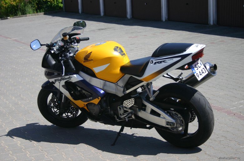 Honda cbr929rr fireblade 2000