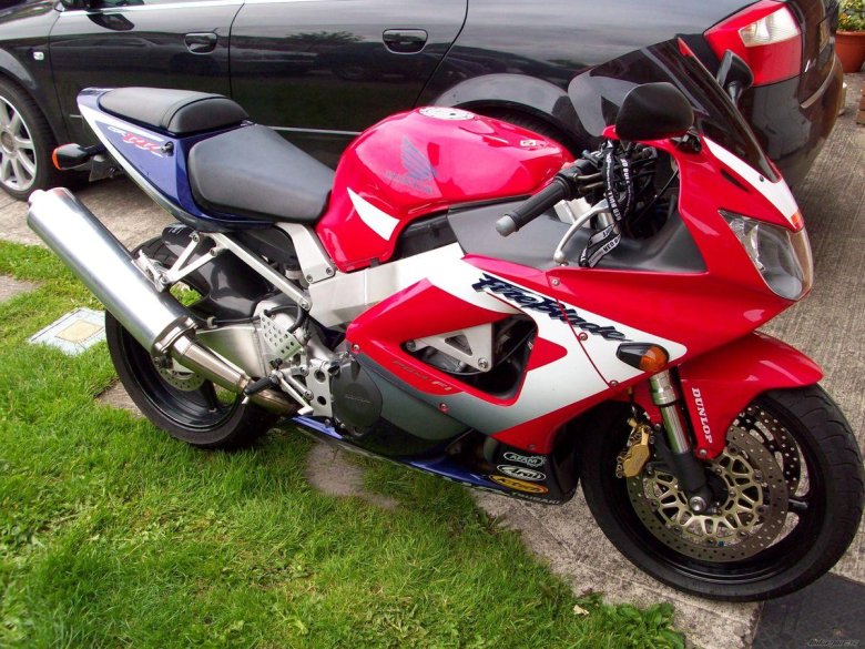 Honda cbr 929 rr fireblade