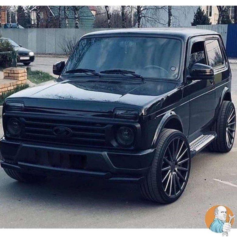 Нива Урбан черная