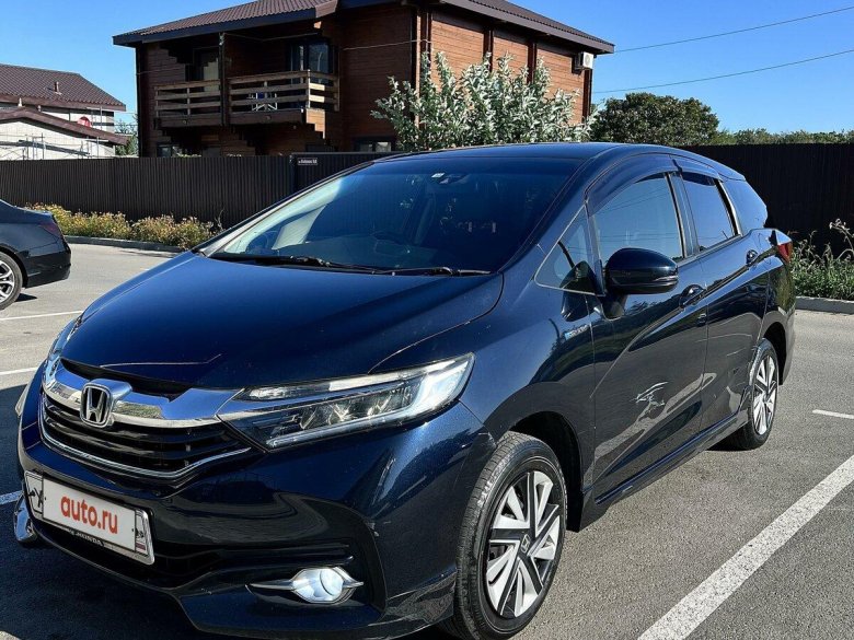 Honda shuttle hybrid 2015