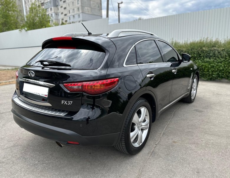 Infiniti fx 37