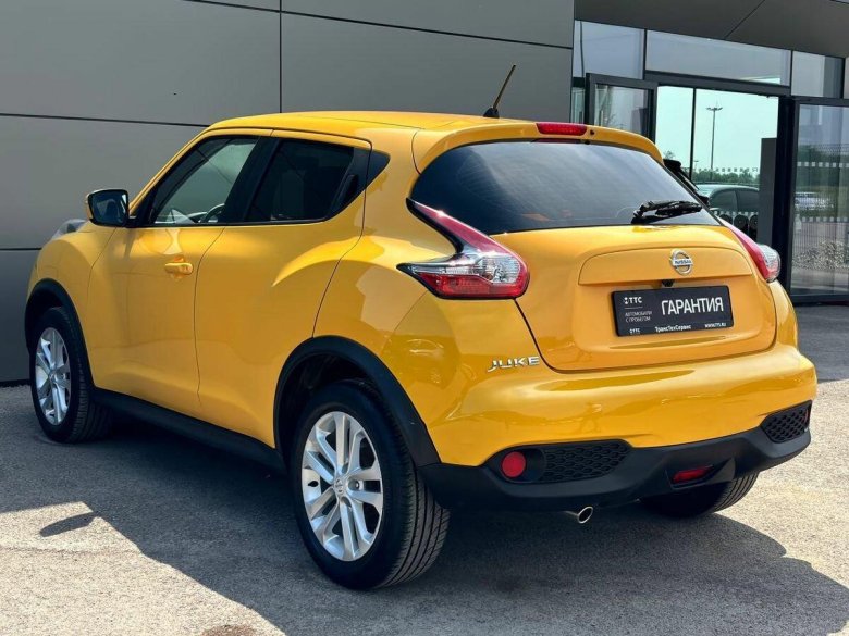 Ниссан жук 2017