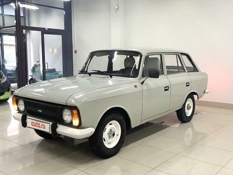 ИЖ 2125 белый