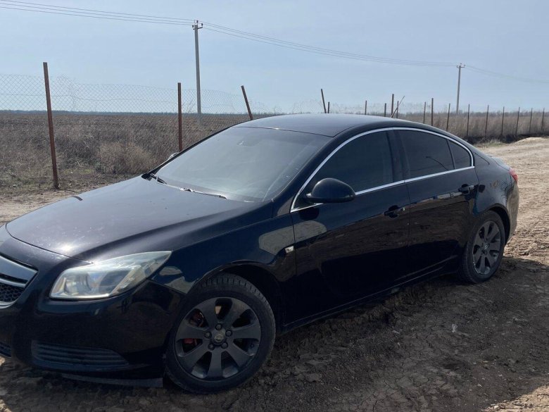 Опель инсигния 1.6