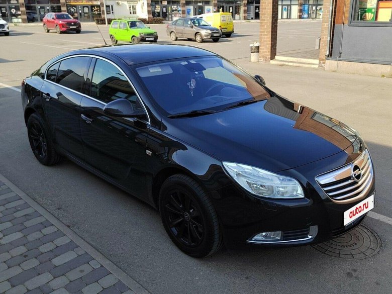 Опель инсигния 2011 черная