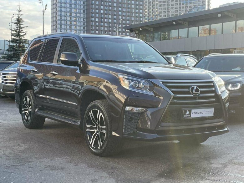 Лексус джип черный