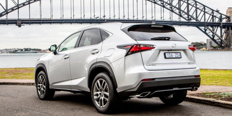 Лексус нх200