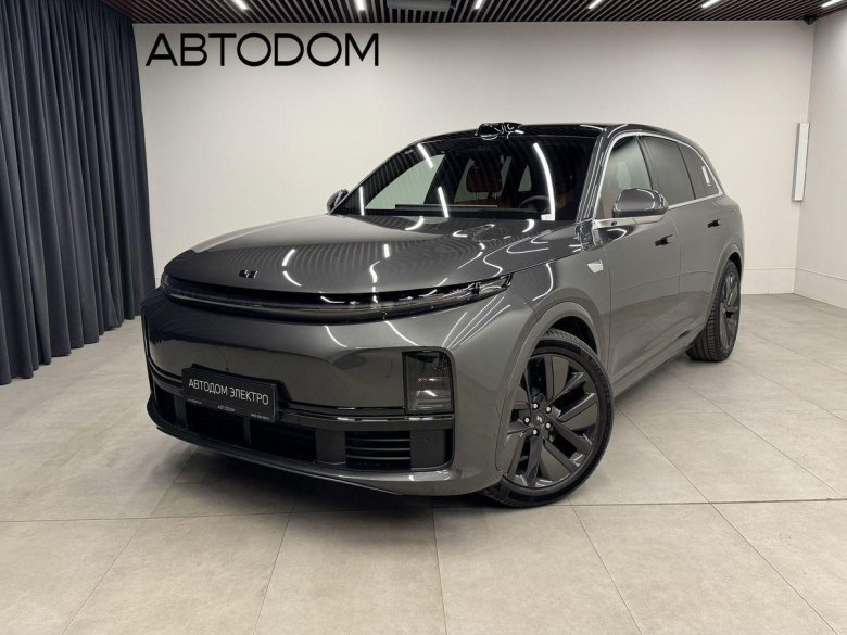 Автомобиль lixiang