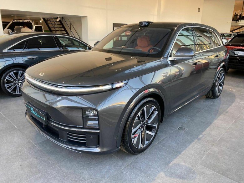 Внедорожник li