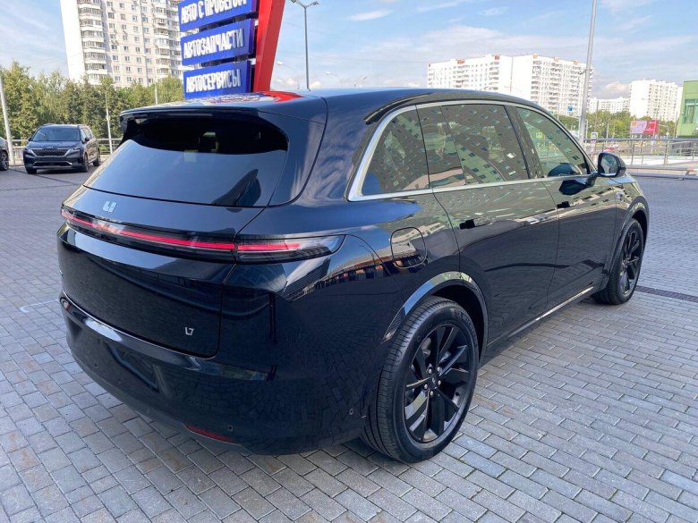 Lixiang l7 черный 2023